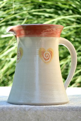 09.JPG - EM-Krug "Herz"